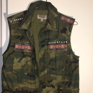 Unisex military vest